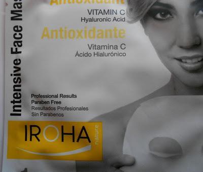 Appena provata: maschera viso in tessuto Iroha Nature....rimedio d'emergenza per appuntamenti galanti. Appena provata: maschera viso in tessuto Iroha Nature....rimedio d'emergenza per appuntamenti galanti.