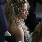 Shakira se la ride sugli spalti01