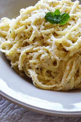 LINGUINE al PESTO di MANDORLE