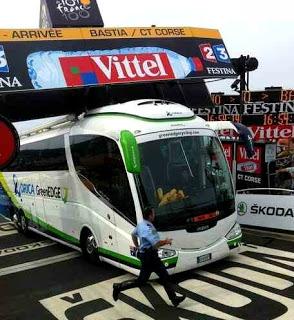 Tour de France: Kittel prima maglia gialla, Contador cade ma la tappa viene neutralizzata