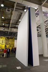 ArtBasel2013_Unlimited_Matt Connors_Cherry and Martin, Herald St © MCH Messe Schweiz (Basel) AG