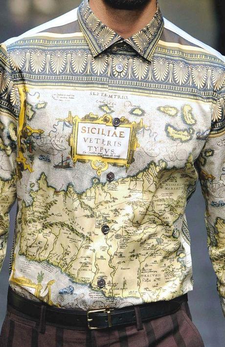 STAMPE CON SOGGETTI MITOLOGICI E DIVINITA' GRECHE NELLA COLLEZIONE UOMO S/S 2014 DI DOLCE & GABBANA