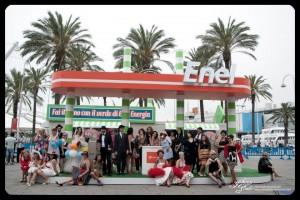 Il gruppo L'Amour BUrlesque a fare il carico di energia!