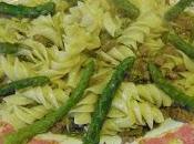 Fusilloni giganti asparagi salsiccia