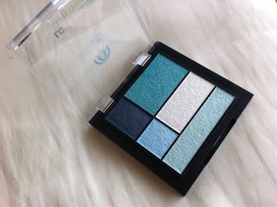 Astra love dream palette: n 03 Aqua review e swatch