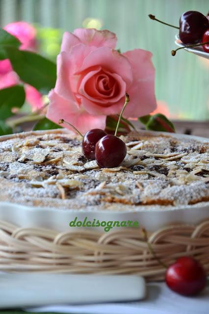 Torta Giovanna, con ciliegie e crema di mandorle
