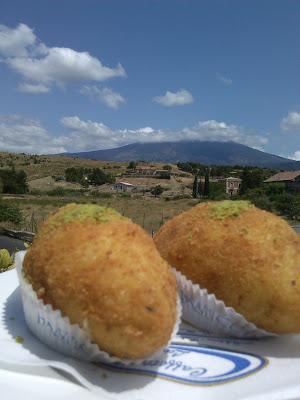 Facendo dei vivai di scornabecchi…Il Pistacchio verde di Bronte DOP e l’Etna DOC ERSE