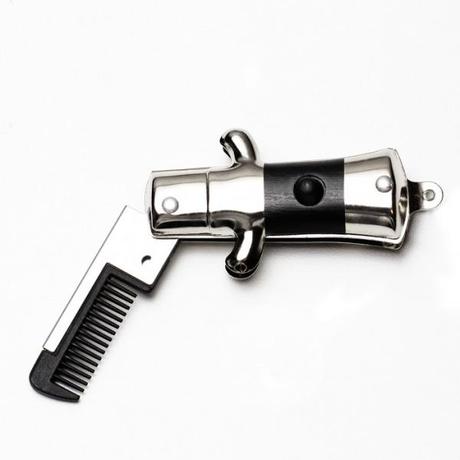 pettine-serramanico-da-baffi