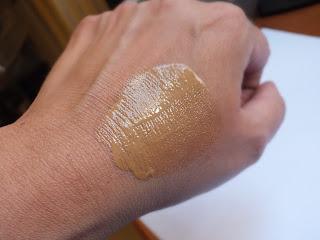 MAC ...Face and Body Foundation..il mio fondo liquido per l'estate.. ;) !!!review...