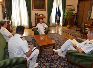 Napoli/ L’Ammiraglio Binelli Mantelli incontra il comandante del Joint Force Command di Napoli, Ammiraglio Bruce W. Clingan