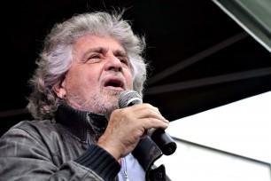 beppe grillo movimento cinque stelle 306x204 BEPPE GRILLO E IL MOVIMENTO CINQUE STELLE