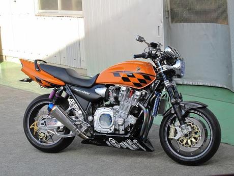 Yamaha XJR 1300 by Heat Magic