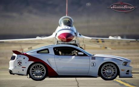 Ford Mustang U.S. Air Force  Thunderbirds Edition - 2013