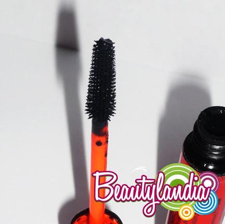 ESSENCE - Maximum Definition Volume Mascara -