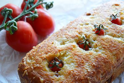 CAKE AROMATICO al POMODORO