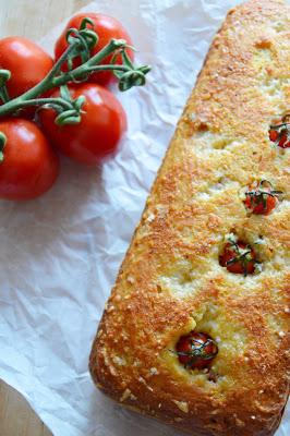 CAKE AROMATICO al POMODORO