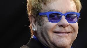 Elton John contro The Voice. Produce solo nullità!
