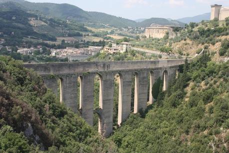 Un viaggio a Spoleto che ti fa venire sete di teatro Ponte-delle-Torri Spoleto