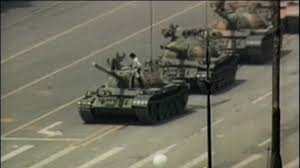 Un ragazzo e i carri armati in Piazza Tienanmen (seconda parte)