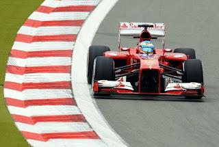 La tattica della Ferrari convince Fernando Alonso