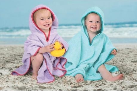 106_cuddledry-poncho_unstretched