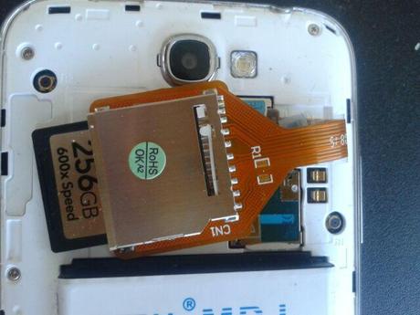 Ecco come equipaggiare un Galaxy Note 2 con 256GB di memoria e batteria maggiorata