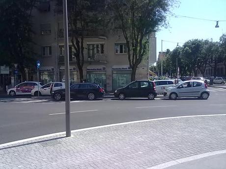 Piazza Bainsizza. Un angolino d'Europa. Ma a metà...