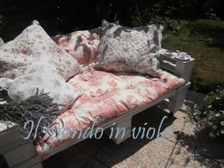 bancali industriali per divanetto shabby