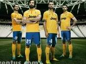 [FOTOGALLERY] Juventus, presentata "seconda maglia": ecco tutte novità!