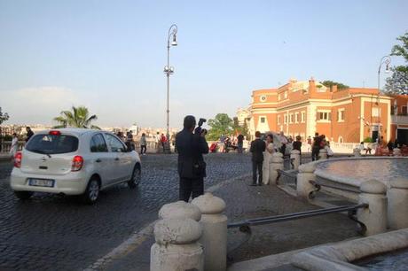 I PROGETTI DI RIPRENDIAMOCI ROMA: LA MERAVIGLIOSA TERRAZZA DEL PIAZZALE DELL'ACQUA PAOLA, PEDONALIZZARLA SI PUO', CON COSTI IRRISORI E RISULTATI GRANDIOSI!