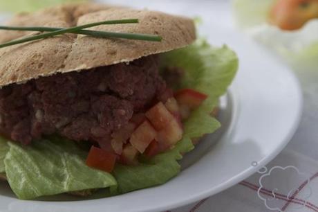 Steak tartare e pane allo yogurt- Semplicemente Cucinando