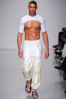 MENSWEAR SPRING 2014: MODA FUTURA PER L'UOMO MODERNO