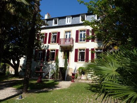 Façade du Domaine de Moulin Mer chambres d'hôtes de charme en Bretagne