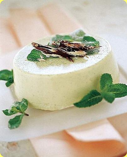 Bavarese alla menta con scaglie di cioccolato