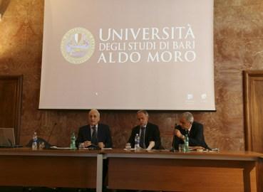 Bari/ Palazzo delle Ex Poste. A lezione di Etica dall’Amm. Sq. Cristiano Bettini della Marina Militare