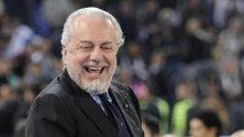 Napoli, De Laurentiis intona con i tifosi: 