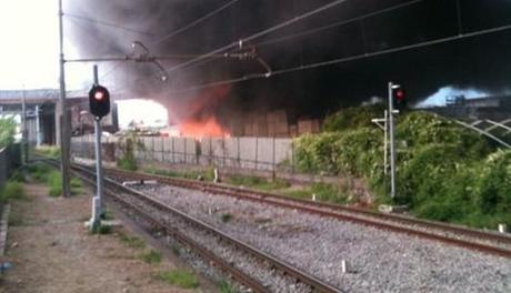 842047ba46e56ca01583bd201f475067 Public Notizie 270 470 3 Uno spaventoso incendio a Castellammare di Stabia: video