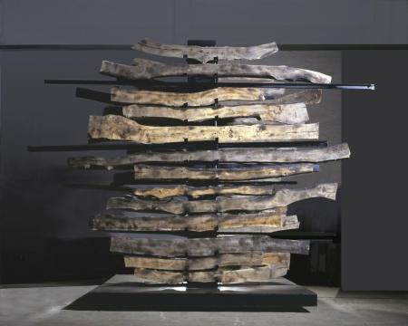 Maria Cristina Carlini, Samurai, 2013, inedito, legno di recupero, acciaio corten, cm 350x500x300