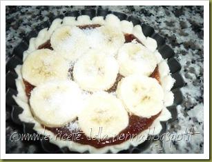 Crostatine di pastasfoglia con banane e marmellata di fragole (10)