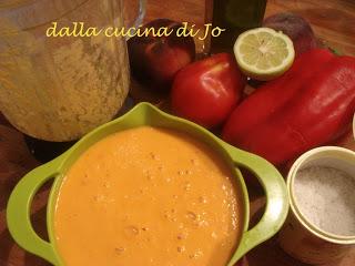 Vellutata/gazpacho di peperoni e pesche