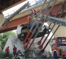 Firenze Ponte Indiano Furgone precipita e si incendia