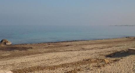 Scrive una cittadina arrabbiata di Petrosino, sulle condizioni della spiaggia 