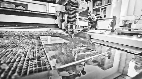 lavorazione plexiglass Roma