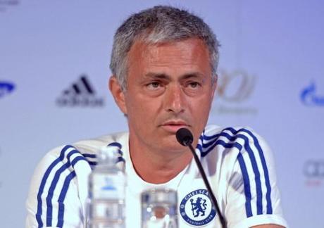 Calciomercato Premier League, 17 luglio: Mourinho scopre le carte su Rooney; anche Negredo al City; il Tottenham su Benteke