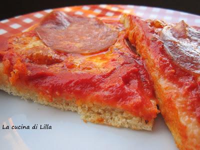 Pizza e pane: Pizza al salame con Lievito madre