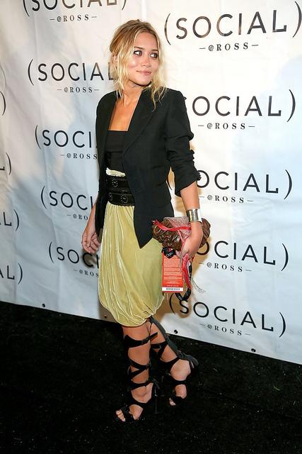 Ashley+Olsen+Hampton+Social+Ross+Concert+James+2SKA94kGP74x