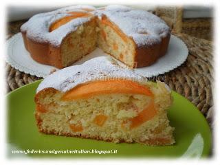 Torta Esotica di melone cocco e pinoli