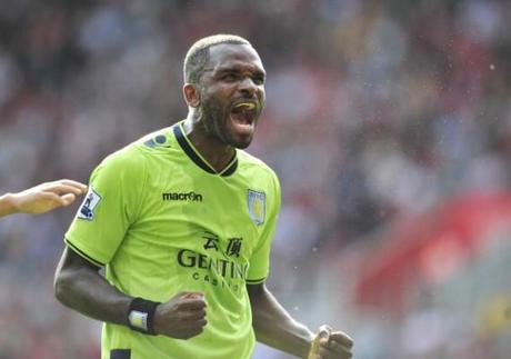 Calciomercato Aston Villa, Benteke fa marcia indietro e rinnova