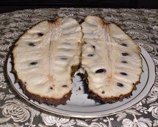 Viaggi in Indonesia: il Sirsak o Soursop frutto particolare