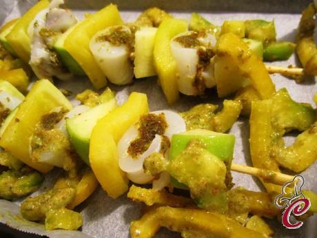 Spiedini di seppia e frammenti di sapori: un perfetto gioco di contrasti e legami